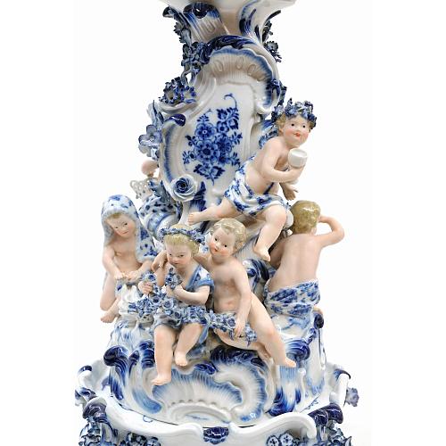 Декоративная ваза "Времена года" на подставке.