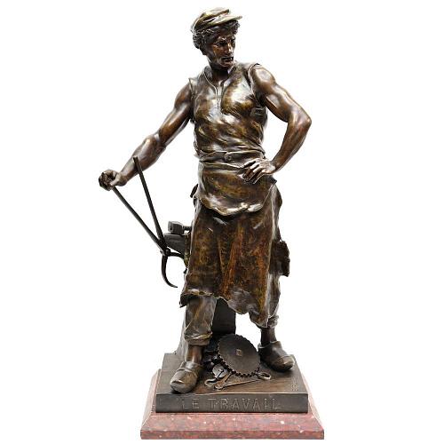 Скульптура "Труд"