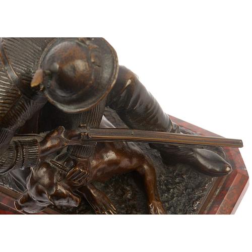 Скульптурная композиция «Охотник с собакой»