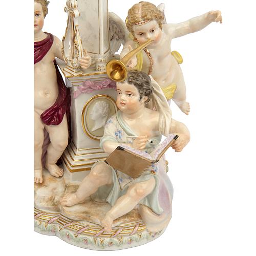 Скульптурная композиция "Аллегория поэзии".