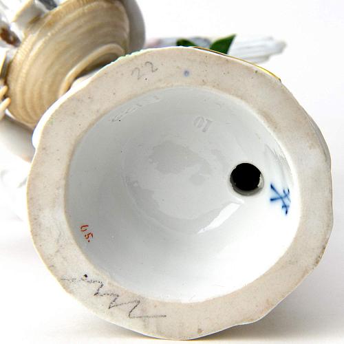 Амур с голубями. Мейссен