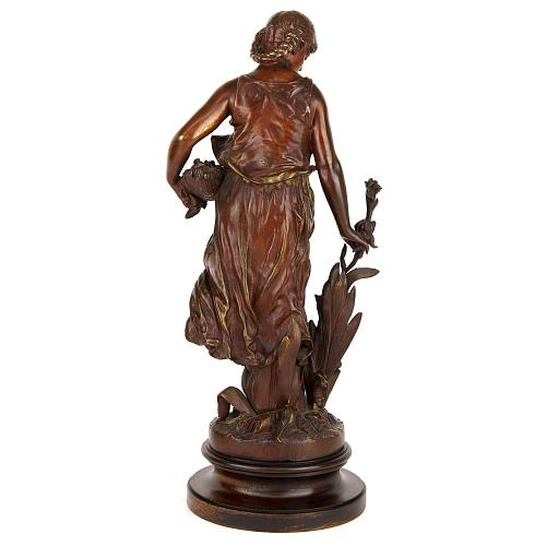 Скульптура "Аллегория Весны"