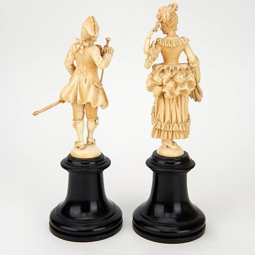 Парные статуэтки "Дама и кавалер".