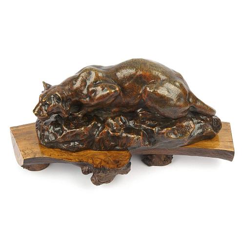 Статуэтка "Львица в засаде"