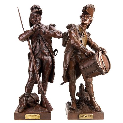 Парные скульптуры кабинетные «Перед битвой, волонтер 1792» и «После битвы, Гренадер 1792».