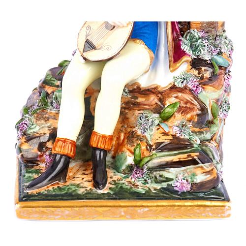 Скульптурная композиция "Музыкант"