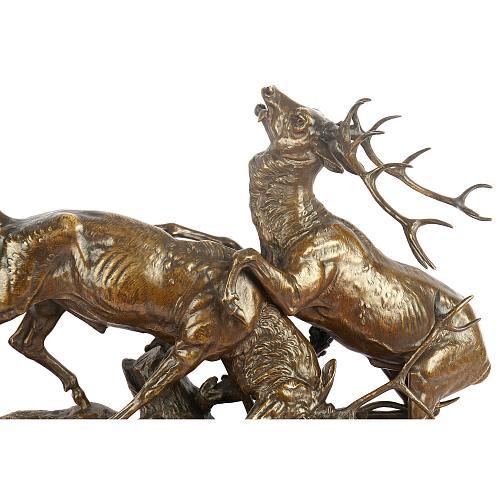 Скульптурная композиция «Схватка оленей» . Массон.