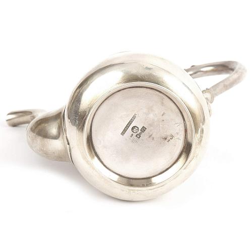 Чайник гладкостенный. П. Овчинников.