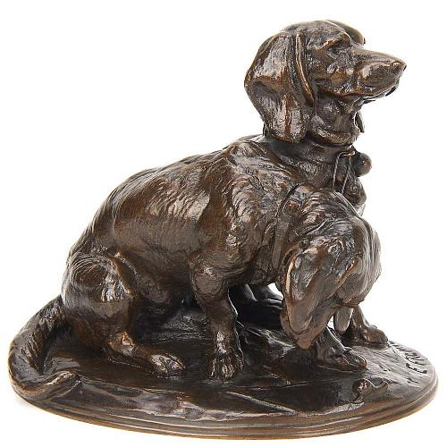 Скульптурная композиция "Два бассета: Раваже и Раважель"