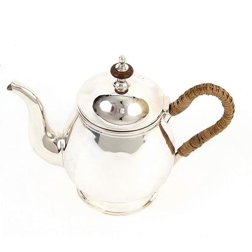 Чайник в оплетке