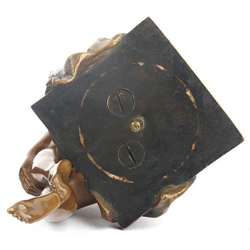 Скульптурная композиция "Натурщица"