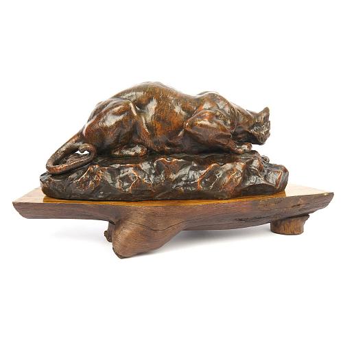 Статуэтка "Львица в засаде"