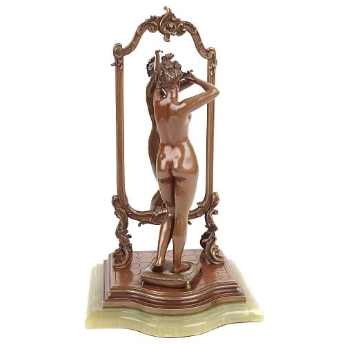 Скульптура «Кокетка». Эмиль Пинедо.