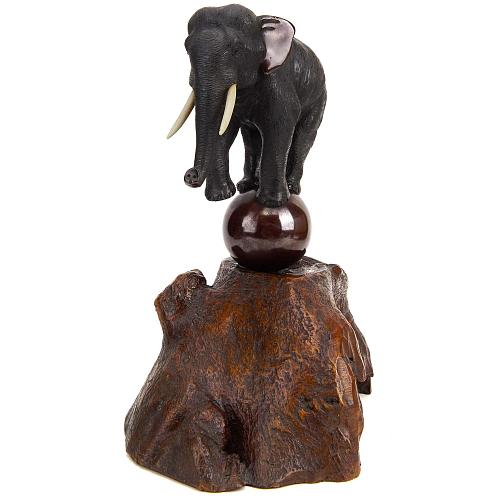 «Цирковой слон». Япония