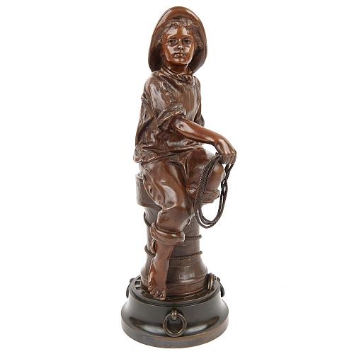 Скульптура кабинетная "Юнга"