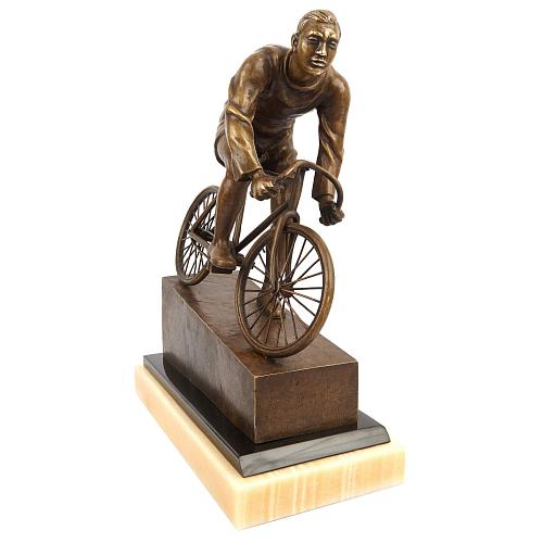 Скульптура в стиле Арт-деко «Велосипедист»