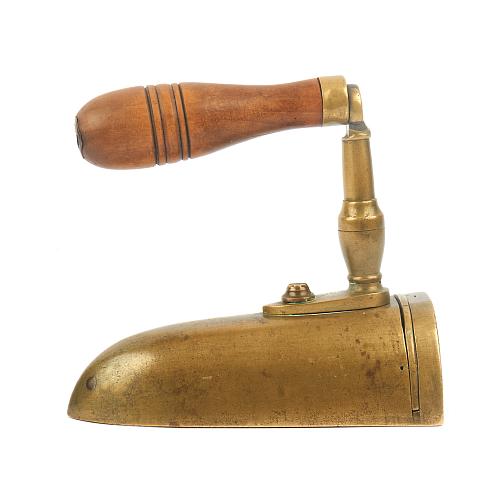 Утюг старинный