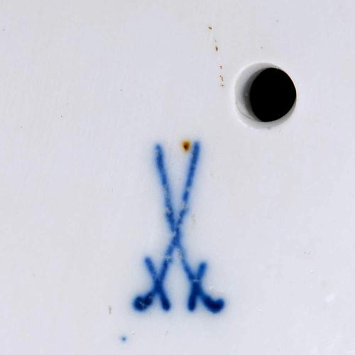 Скульптурная композиция "Дама и кавалер"