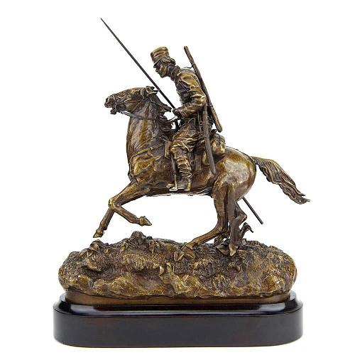 Скульптура кабинетная "Казак с пикой на лошади"