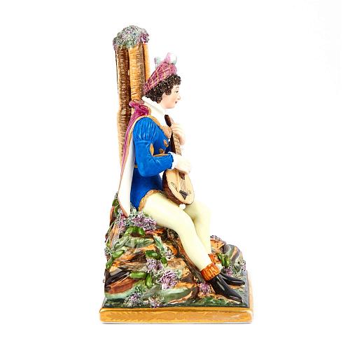 Скульптурная композиция "Музыкант"