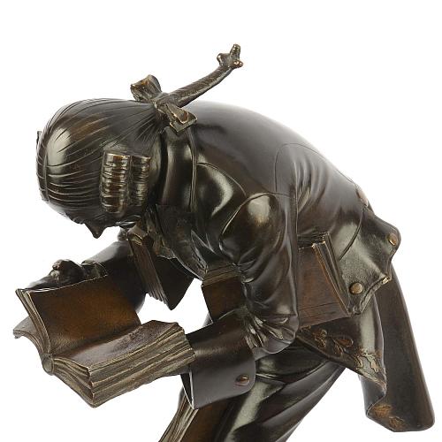 Скульптура "Книгочей"