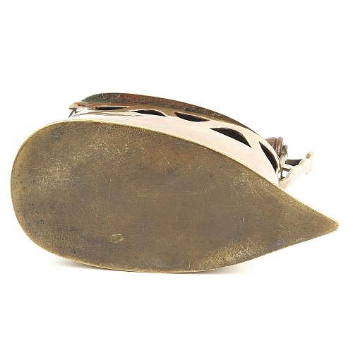 Угольный утюг. 18-век