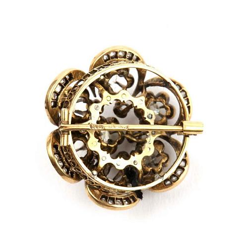 Серьги и брошь "Ажурные цветы"