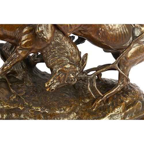 Скульптурная композиция «Схватка оленей» . Массон.