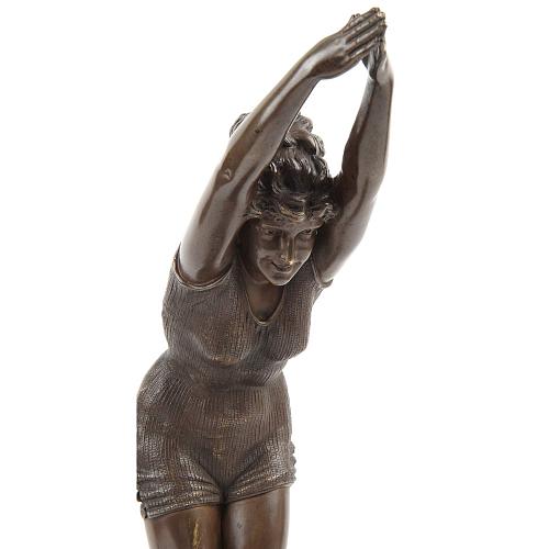 Скульптура «Купальщица»