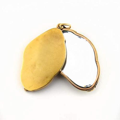 Медальон-зеркало с бриллиантом, рубином и алмазами