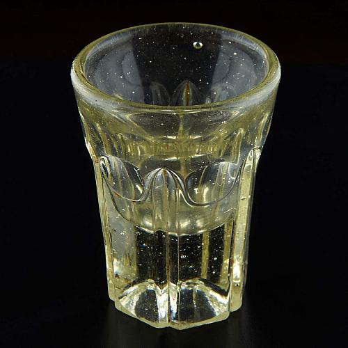 Стопка - обманка. Завод Мальцовых.