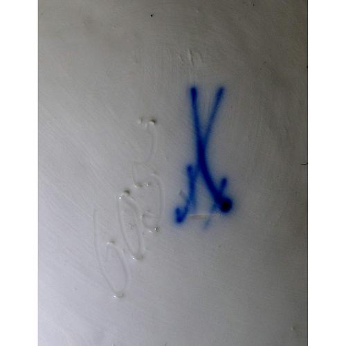 Декоративная ваза "Времена года" на подставке.