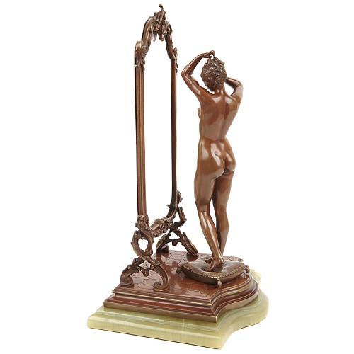 Скульптура «Кокетка». Эмиль Пинедо.