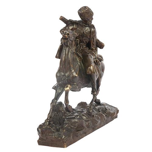 Скульптура «Линейный казак». Напс