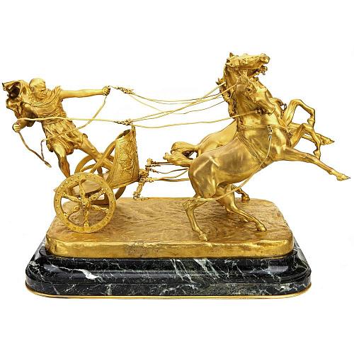 Скульптура "Колесница победы"