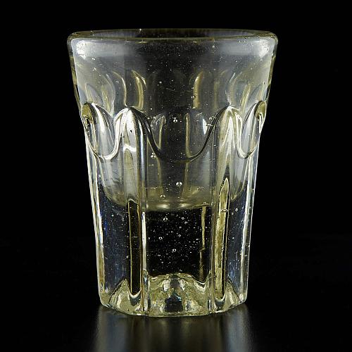 Стопка - обманка. Завод Мальцовых.