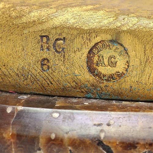 Статуэтка "Паж с ларцом для драгоценностей"