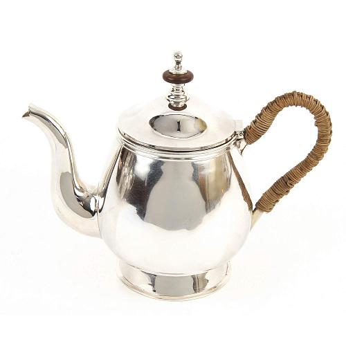 Чайник в оплетке