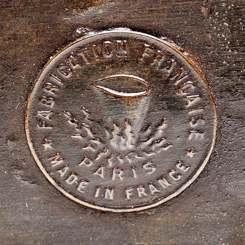 Скульптура "Труд" / LE TRAVAIL /