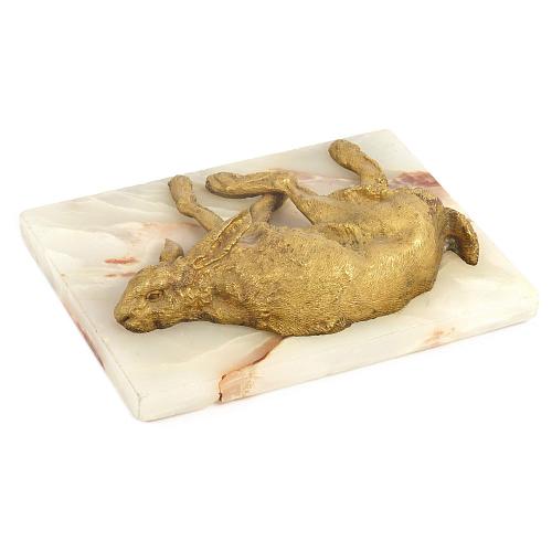 Пресс-папье "Добытый заяц". Н.И.Либерих