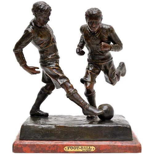 Скульптура "Футбол"