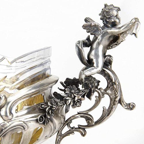 Ваза - жардиньерка «Путти и цветы». Италия.