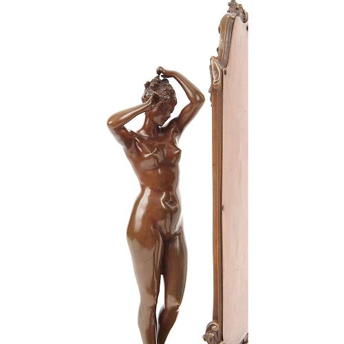 Скульптура «Кокетка». Эмиль Пинедо.