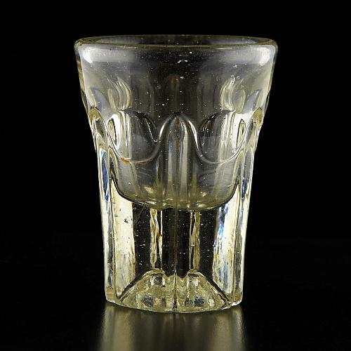 Стопка - обманка. Завод Мальцовых.