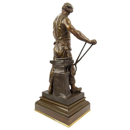 Скульптура «Аллегория труда». Пико.