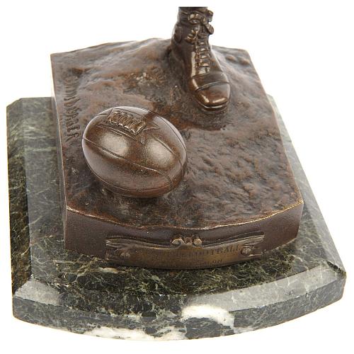 Скульптура кабинетная «Футболист».