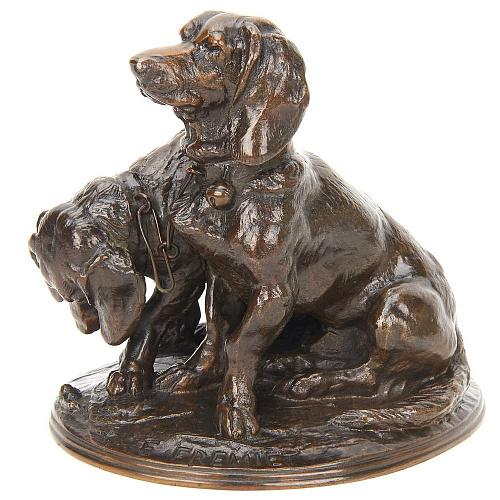 Скульптурная композиция "Два бассета: Раваже и Раважель"