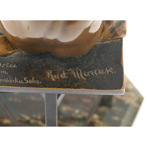 Скульптурная композиция "Натурщица"