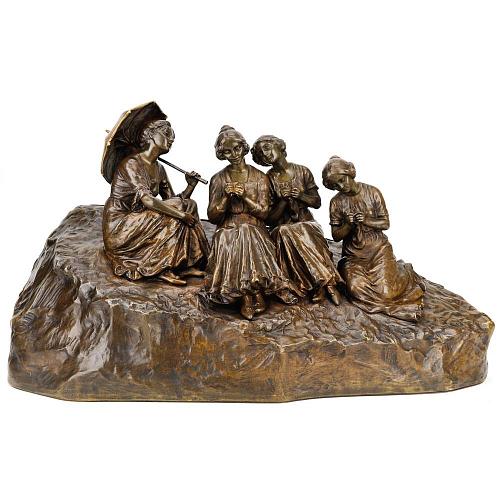 Кашпо для цветов "Юные вязальщицы"