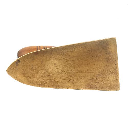 Утюг старинный